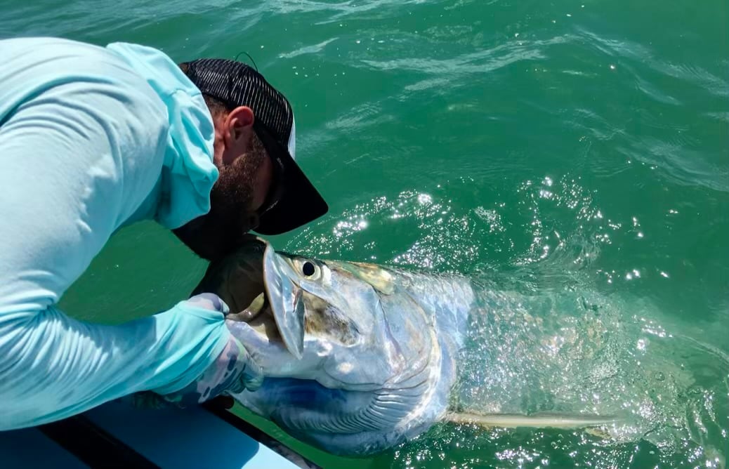 Florida Keys Flats & Backcountry Fishing — Fly & Light Tackle